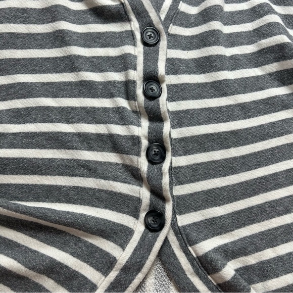The Podolls Slouch Open Front Button Striped Cardigan Womens XS Short Sleeve - Picture 4 of 11